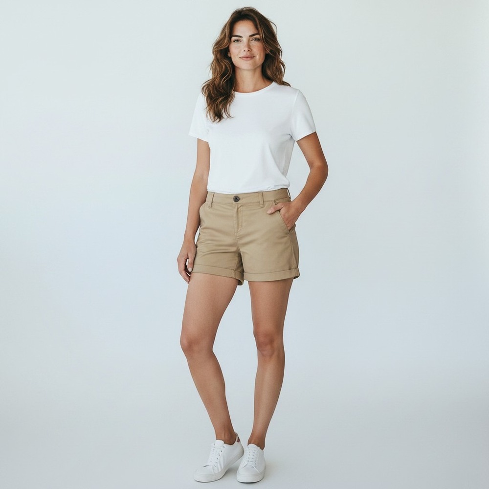 NWT Boston Traders Womens Tan Chino Shorts Cuffed Mid Rise Size 16 1751574